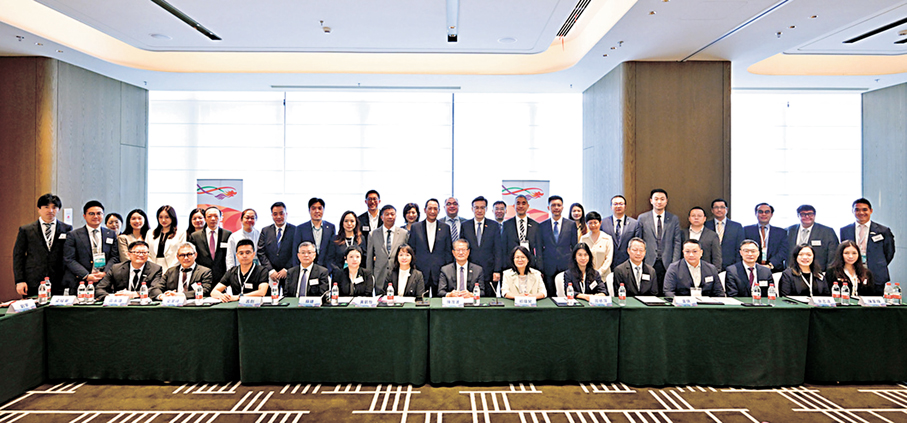 ●陳茂波上周率領約30人的代表團訪問南京，並與在蘇港商港企進行分享會。陳茂波網誌圖片