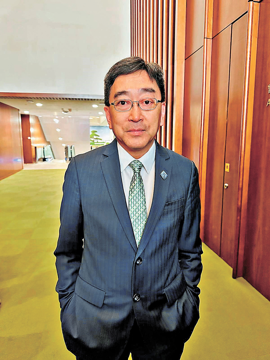 ●高永文醫生指未來香港應集中發展高端醫療、臨床科研、創新藥物及國際化服務。 香港文匯報記者嚴少阡  攝