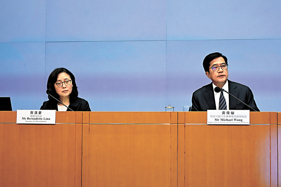 ●右起：黃偉綸、甯漢豪。政府新聞處