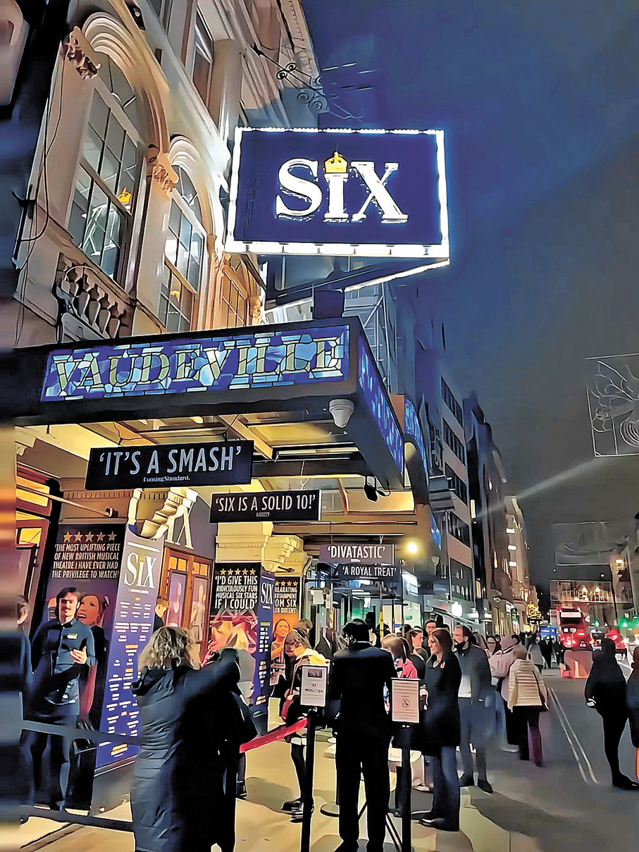 倫敦西區 Vaudeville Theatre（雜耍劇院）正在上演爆紅音樂劇 《SIX》。